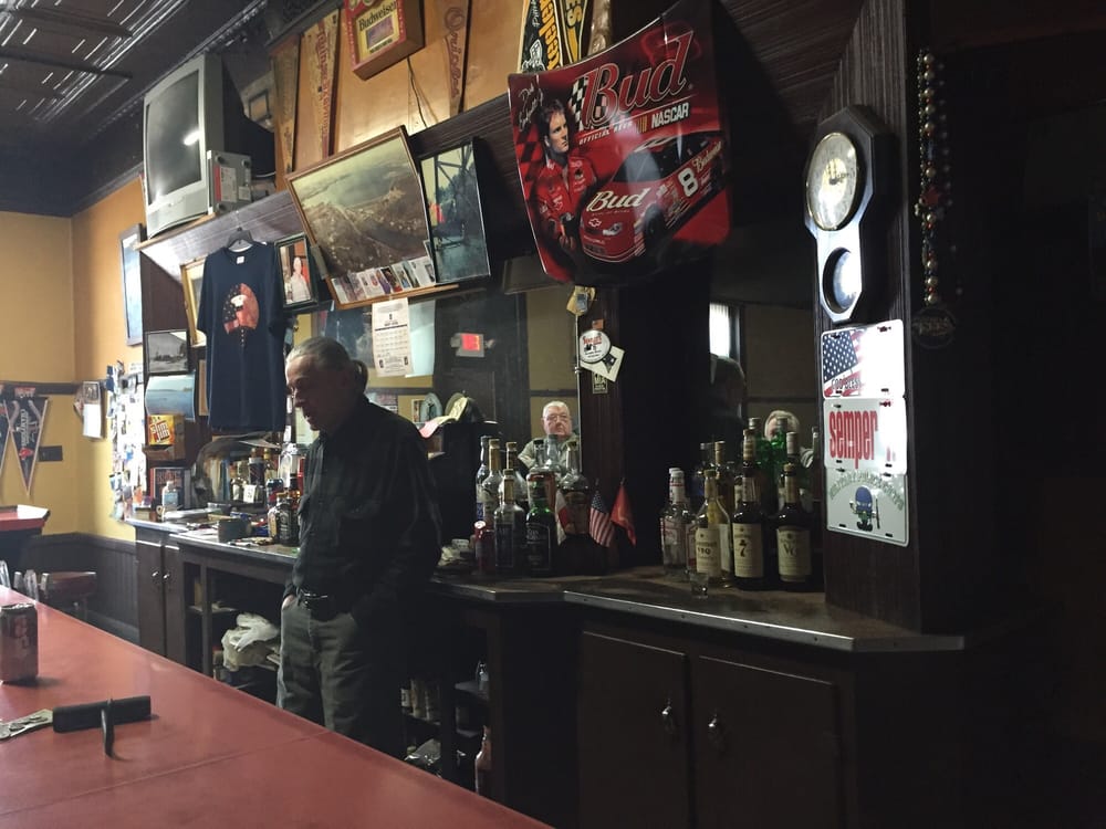 ACRE CLUB Updated September 2024 1 Berlin St, Clinton, Massachusetts Dive Bars Phone