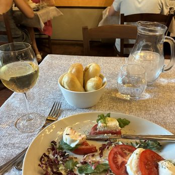Nerone - Caprese, Sauvignon forchir - Roman Near Me - Rome, RM