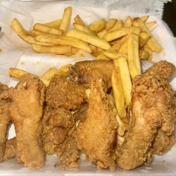 Key's Food Store - 10 pc wings for $5.99