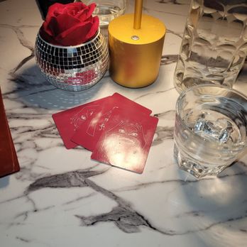 Bartley's - Table decor - Cocktail Bars Near Me - New York, New York