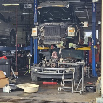 Rountree Moore Ford - My truck sitting on flat tires while mechanic is on vacation for a week . - Car Dealers Near Me - Lake City, Florida Rountree Moore Ford - My truck sitting on flat tires while mechanic is on vacation for a week . - Car Dealers Near Me - Lake City, Florida