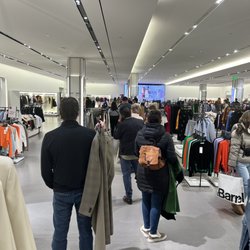 Zara - The line started at the store entrance