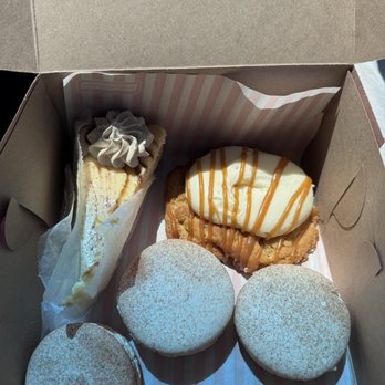 Kayla Renee Cakes - A variety of desserts - Bakeries Near Me - Raeford, North Carolina Kayla Renee Cakes - A variety of desserts - Bakeries Near Me - Raeford, North Carolina
