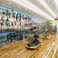 World of Smoke & Vape - Las Olas
