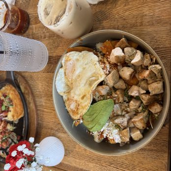 Pradera Brunch - Chicken Chilaquiles - Breakfast & Brunch Near Me - Baldwin Park, California Pradera Brunch - Chicken Chilaquiles - Breakfast & Brunch Near Me - Baldwin Park, California