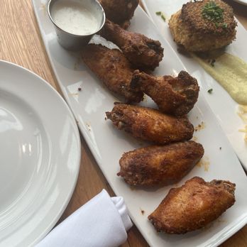 Black Cow - Chicken Wings - New American Near Me - Newburyport, Massachusetts