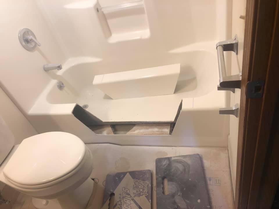 Slide of Tom Young Bathtub Repair & Refinishing