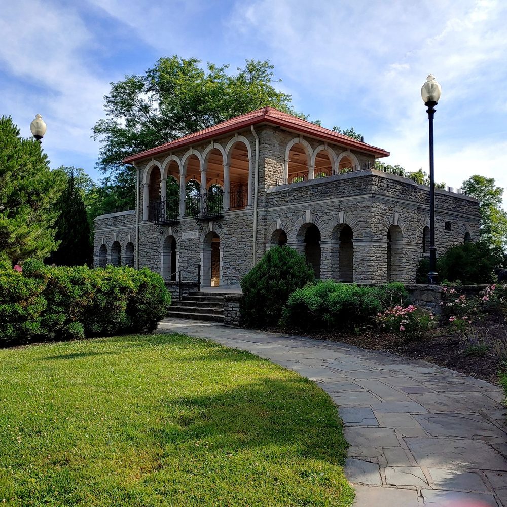 Alms Park - Pavilion - Parks Near Me - Cincinnati, Ohio Alms Park - Pavilion - Parks Near Me - Cincinnati, Ohio