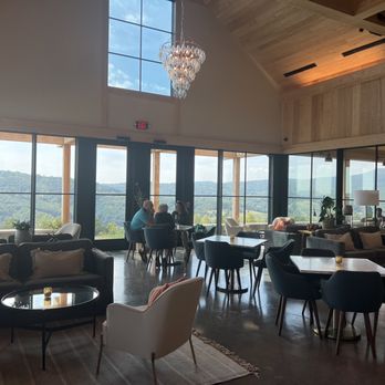 Crimson Lane Vineyards - Members club - Wineries Near Me - Linden, Virginia Crimson Lane Vineyards - Members club - Wineries Near Me - Linden, Virginia