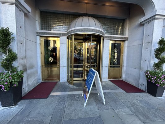 Market Pavilion Hotel by null