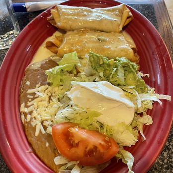 San Jose Mexican Restaurant - Beef Chimichanga - Mexican Near Me - St. Louis, Missouri San Jose Mexican Restaurant - Beef Chimichanga - Mexican Near Me - St. Louis, Missouri
