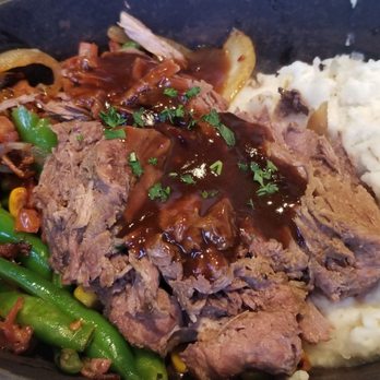 Twin Peaks - Pot roast - American Near Me - Henderson, Nevada Twin Peaks - Pot roast - American Near Me - Henderson, Nevada