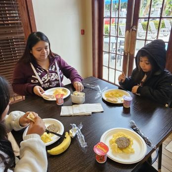 Chase Suite Hotel Brea - Us with the breakfast in the morning. - Hotels Near Me - Brea, California