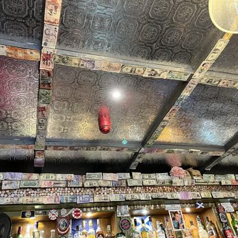 Scotsman's Lounge - Pubs Near Me - Edinburgh, EDH