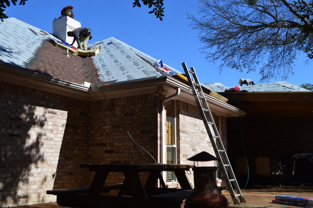 Slide of Reese Roofing