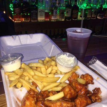 Dublin House - Dub wings - Lounges Near Me - Dorchester, Massachusetts Dublin House - Dub wings - Lounges Near Me - Dorchester, Massachusetts