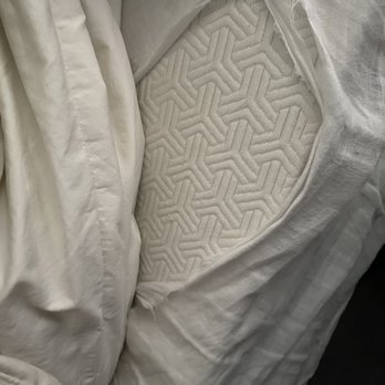 Parachute Home - Gaping hole in fitted sheet. - Home Decor Near Me - Venice, California Parachute Home - Gaping hole in fitted sheet. - Home Decor Near Me - Venice, California