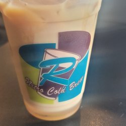 R Coffee Corner - Caramel macchiato iced