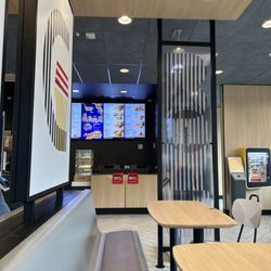 McDonald's - Dining area