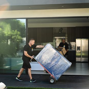 Royalty Moving & Storage - Movers Near Me - Maple Valley, Washington Royalty Moving & Storage - Movers Near Me - Maple Valley, Washington