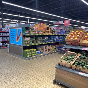 ALDI - Inside - Grocery Near Me - Hendersonville, North Carolina ALDI - Inside - Grocery Near Me - Hendersonville, North Carolina