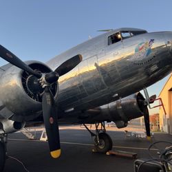 Confederate Air Force - Douglas C-47 "Texas Zephyr"