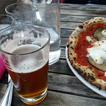 Pizzeria Libretto Danforth - Pizza Near Me - Toronto, Ontario Pizzeria Libretto Danforth - Pizza Near Me - Toronto, Ontario