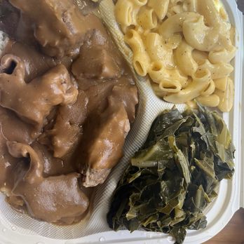 R Kitchen - Short Rib Lunch Plate - Soul Food Near Me - Lakewood, California R Kitchen - Short Rib Lunch Plate - Soul Food Near Me - Lakewood, California