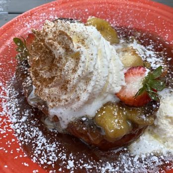 Eight AM - French toast with carmelized banana - New American Near Me - San Francisco, California