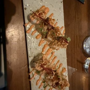 Earls Kitchen + Bar - Spiced California Roll - Cocktail Bars Near Me - Plano, Texas