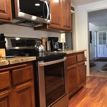 Jorge's Custom Wood Works - a kitchen - General Contractors Near Me - Riverside, California Jorge's Custom Wood Works - a kitchen - General Contractors Near Me - Riverside, California