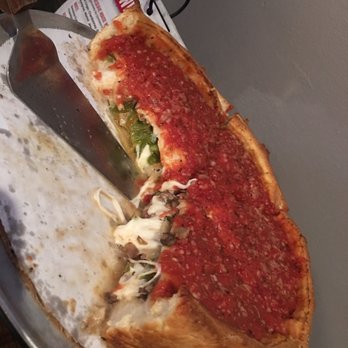 Giordano's - Pizza Near Me - Rosemont, Illinois