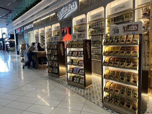 Auckland Airport by null