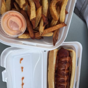 The Bacon Boss HQ - Jimmy Hoffa Hot dog and fries - Food Trucks Near Me - Wesley Chapel, Florida