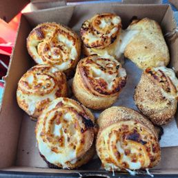 Cheezee Garlic Rolls Cheezee Garlic Rolls
