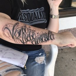 Max free handed this piece. I couldn't love it more. Veni vidi amavi (we came. We saw. We loved) Max free handed this piece. I couldn't love it more. Veni vidi amavi (we came. We saw. We loved)