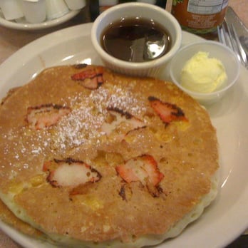 Bill's Cafe - Strawberry Frosted Flakes Short Stack - American Near Me - San Jose, California Bill's Cafe - Strawberry Frosted Flakes Short Stack - American Near Me - San Jose, California