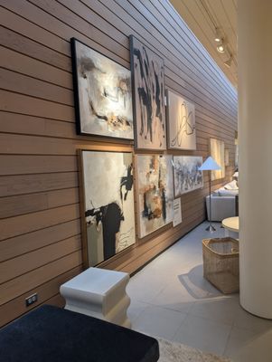 Crate & Barrel by null