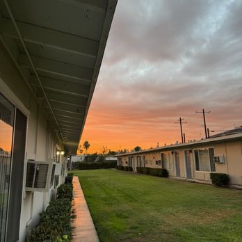 Las Brisas Apartments - Apartments Near Me - Colton, California