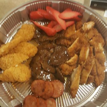 Zippy's Ewa - This was such a sad platter. Not worth the price. - Diners Near Me - Ewa Beach, Hawaii Zippy's Ewa - This was such a sad platter. Not worth the price. - Diners Near Me - Ewa Beach, Hawaii
