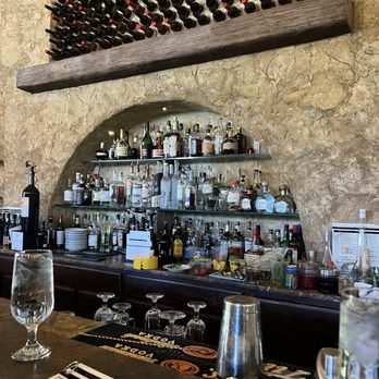 Esca Restaurant & Wine Bar - Bar - Wine Bars Near Me - Middletown, Connecticut Esca Restaurant & Wine Bar - Bar - Wine Bars Near Me - Middletown, Connecticut