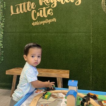 Little Royalty Cuts - Kids Hair Salons Near Me - Waipahu, Hawaii