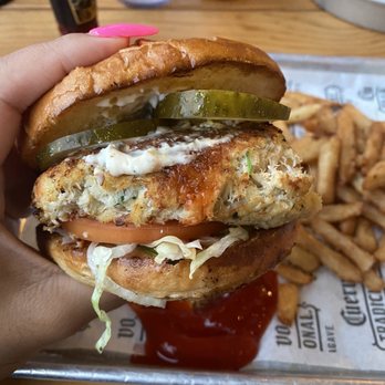 Calypso Bar & Grill - Crab Cake Sandwich - New American Near Me - Virginia Beach, Virginia