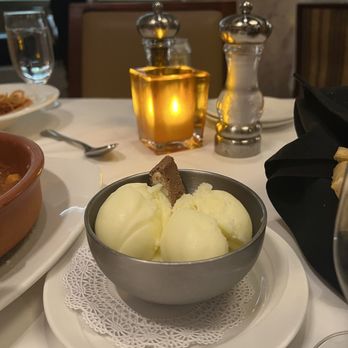 La Strada - Homemade Lemon sorbetti with biscotti - Italian Near Me - Reno, Nevada