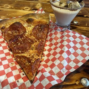 Guthrie Brewing Company - Pepperoni pizza, and a s'mores martini - Breweries Near Me - Guthrie, Oklahoma Guthrie Brewing Company - Pepperoni pizza, and a s'mores martini - Breweries Near Me - Guthrie, Oklahoma