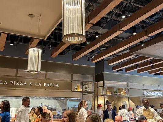 Eataly - Aventura by null