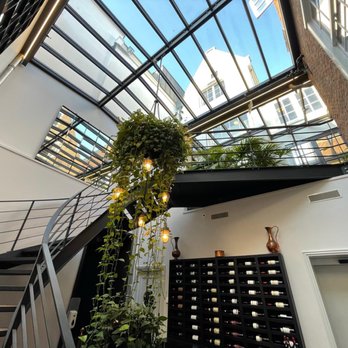 Pulitzer Amsterdam - Staircase - Hotels Near Me - Amsterdam, New Hampshire