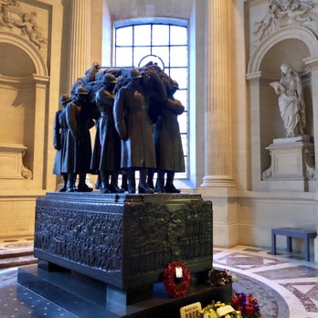Hôtel des Invalides - Tomb of Marshal Foch (World War I Hero) at Hôtel des Invalides - Landmarks & Historical Buildings Near Me - Paris, 75