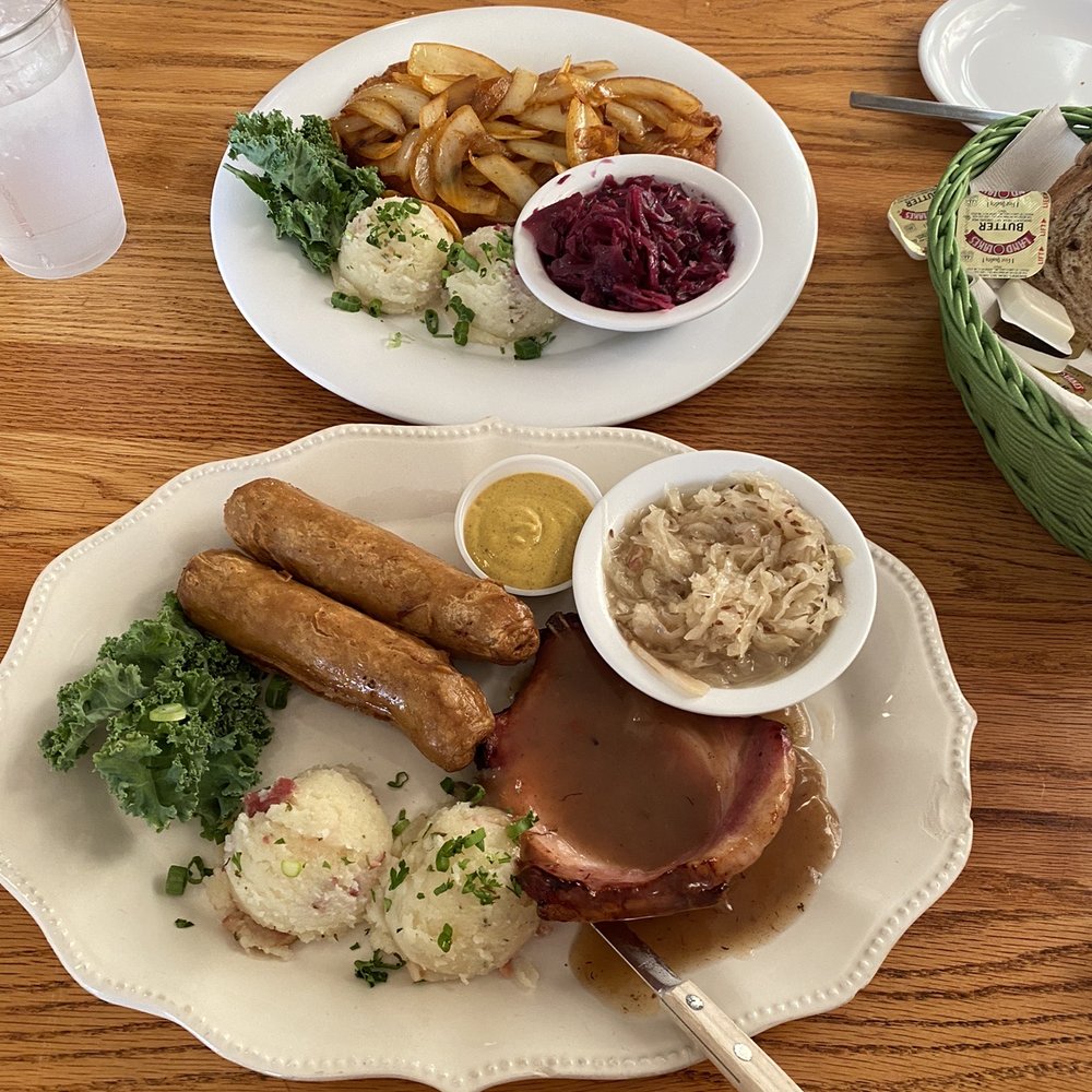 Der Lindenbaum - Butchers plate and schnitzel - German Near Me - Fredericksburg, Texas Der Lindenbaum - Butchers plate and schnitzel - German Near Me - Fredericksburg, Texas