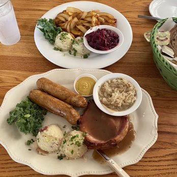 Der Lindenbaum - Butchers plate and schnitzel - German Near Me - Fredericksburg, Texas